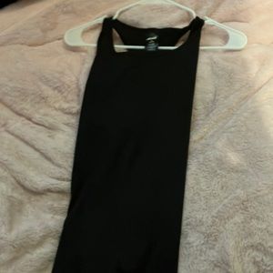 Black sleeveless workout shirt